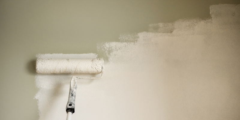 How Coastal Weather Affects Paint in Airlie Beach