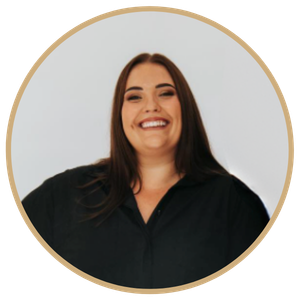 Maddison - Coastal Brush Partner / Customer Service Administration & Marketing